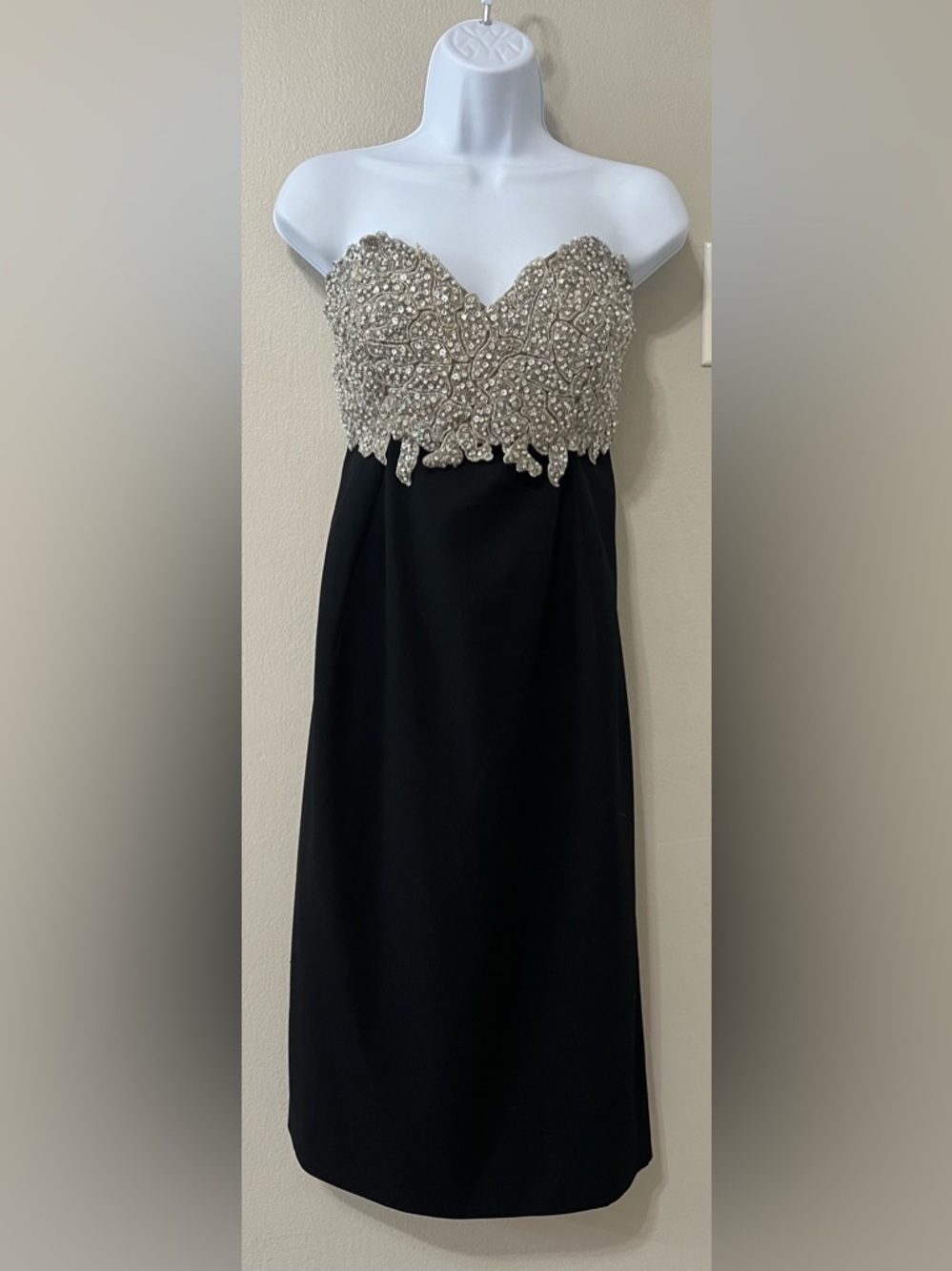 Vintage 80s Black Strapless Beaded Cocktail Dress Heavy Sequin Pearl Glam S/M